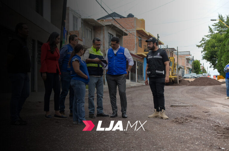 Presidente municipal de Aguascalientes Leonardo Montañez supervisa avance en rehabilitación de calles