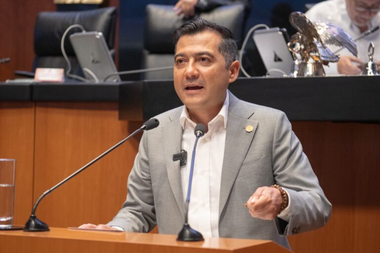 ¿Quién es Alfonso Silva, senador por Oaxaca?