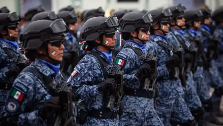 México se prepara para un desfile cívico-militar histórico con participación récord de mujeres