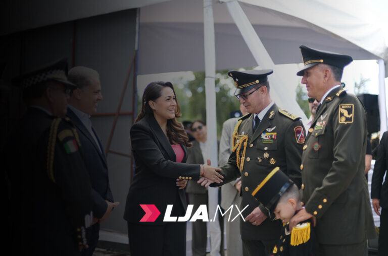 La gobernadora de Aguascalientes Tere Jiménez destaca el legado de los niños héroes como ejemplo de unidad nacional