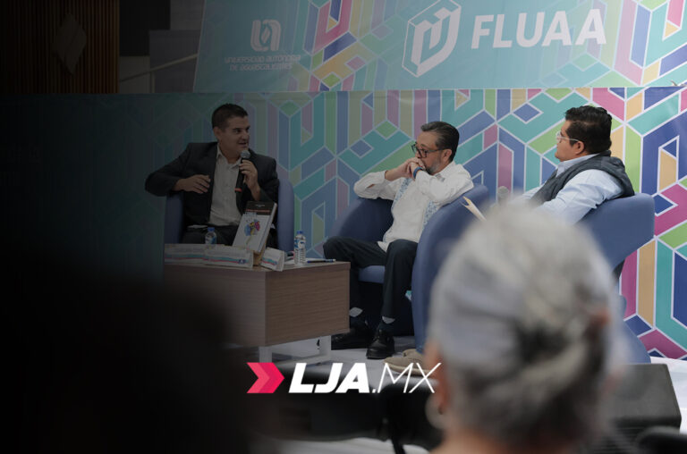 La UAA impulsa reflexión sobre medios y desigualdad con la presentación de obra literaria