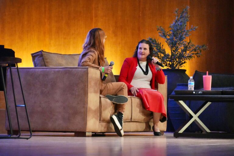 “Todo está en la persona, el sesgo lo traemos nosotras”: Platicamos con Cassandra Trejo, directora en Líder Empresarial