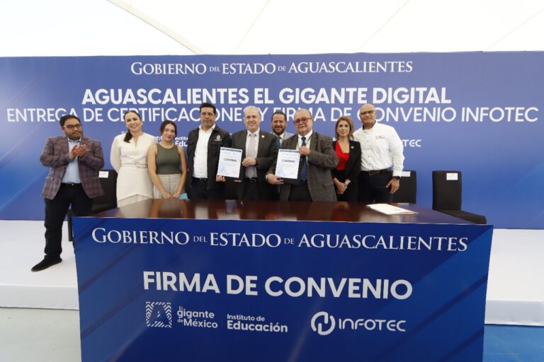 Certifican a jóvenes universitarios en tecnologías como parte del programa “Aguascalientes, el gigante digital”