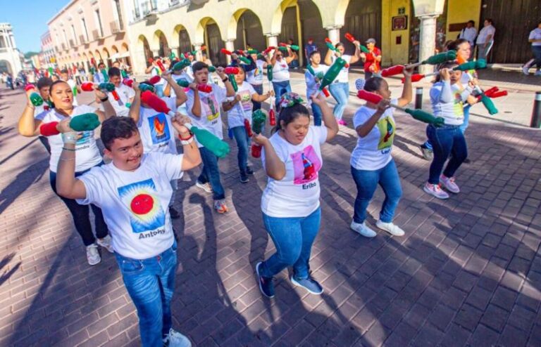 Invitan a Centros de Atención Múltiple a participar en desfile por la Revolución Mexicana en Yucatán