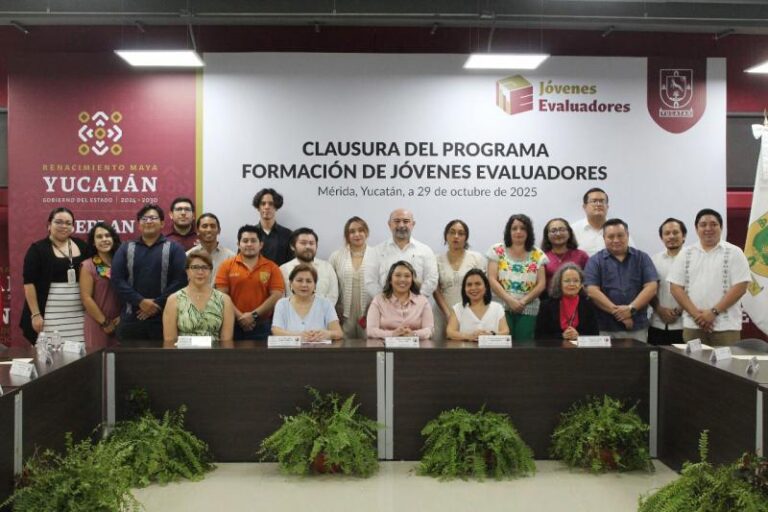Jóvenes fortalecen la cultura de la evaluación pública en Yucatán