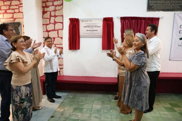 En Yucatán, Segey conmemora el legado de la Escuela “Mártires de Chicago”
