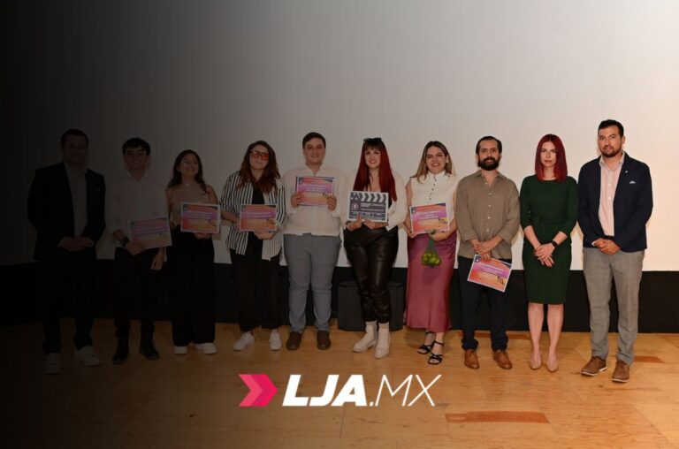 Premian a juventudes ganadoras de concurso de cortometrajes del IEE