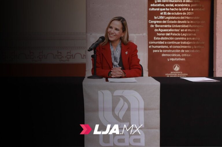 Rectora de la UAA reconoce a estudiantes deportistas del CEM y reafirma apoyo al deporte