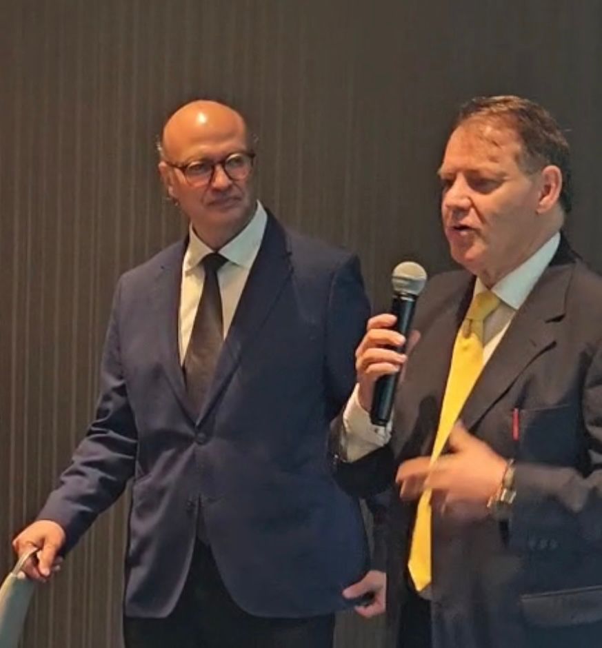 Foto: Carlos Diaz Rosillo junto al anfitrión Armando Jiménez San Vicente