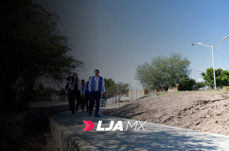 Alcalde de Aguascalientes supervisa construcción de parque Terranova