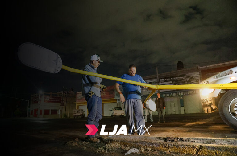 Alcalde de Aguascalientes encabeza operativo nocturno de limpieza en Primer Anillo