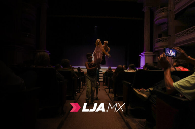 El Teatro Morelos en Aguascalientes brilló con la magia de viaje al mundo de los cuentos