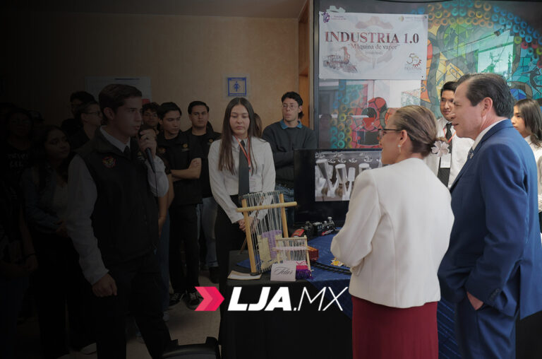 Rectora participa en los festejos del 50 Aniversario de la carrera de Ingeniería Industrial del ITA