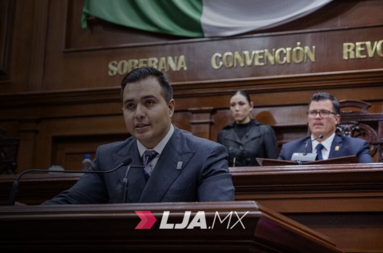 Rodrigo Cervantes propone iniciativa contra el acoso digital infantil