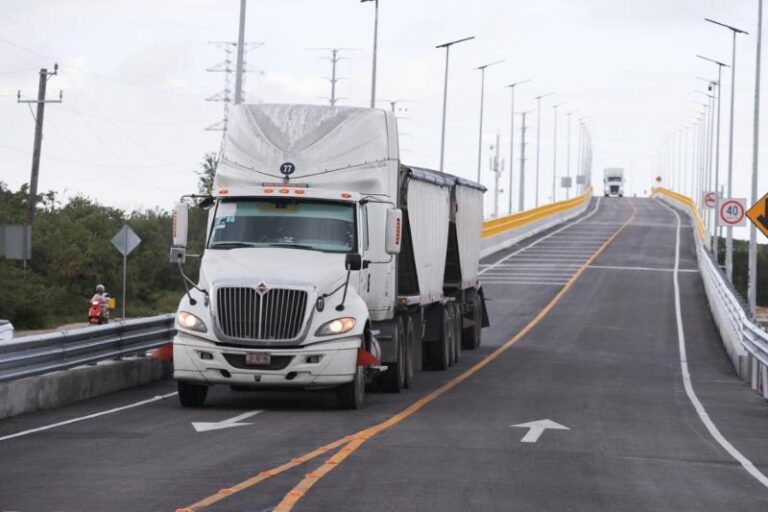 Distribuidor Vial de Progreso, Yucatán; entrará en operación la próxima semana