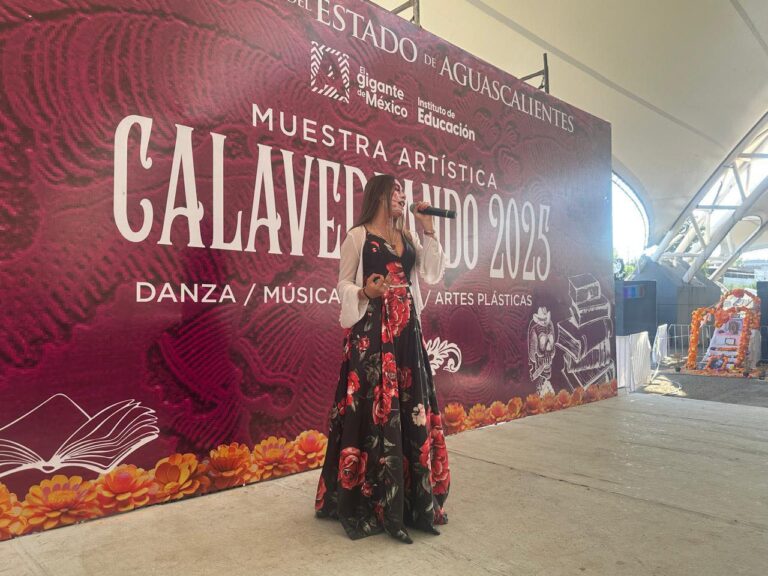 IEA celebra el cierre del Foro Calavereando con talento estudiantil en el Festival Cultural de Calaveras 2025