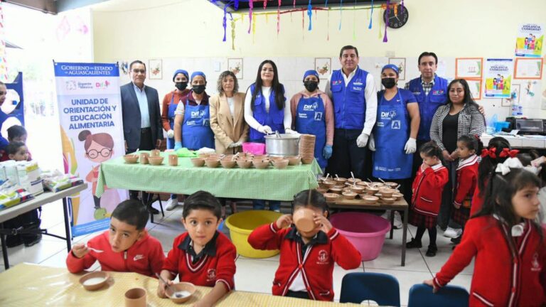 Desayunos nutritivos impulsan el aprendizaje de niñas y niños en Aguascalientes