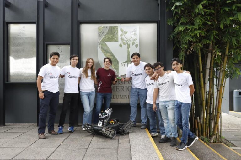 Estudiantes de Aguascalientes brillan en RoboCup 2025 con robot de rescate inteligente