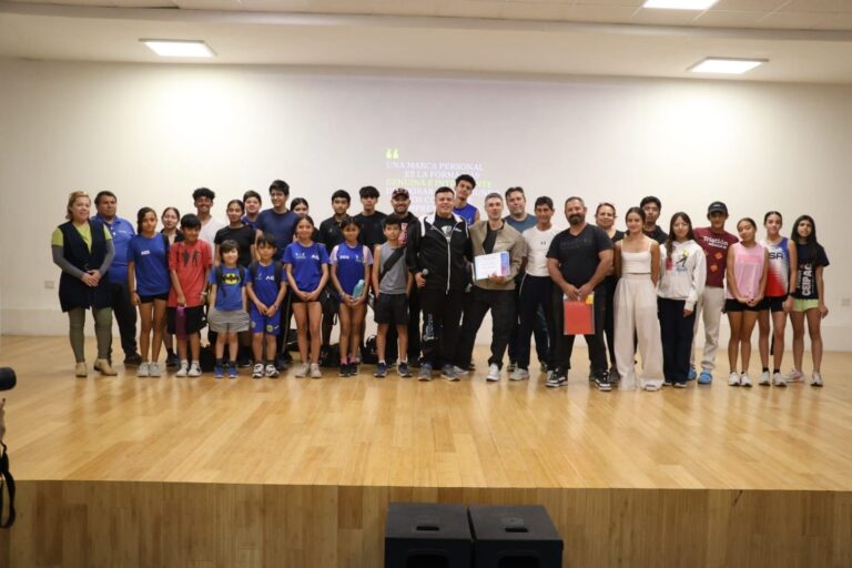 IDEA impulsa marca personal de sus atletas con conferencia de experto internacional