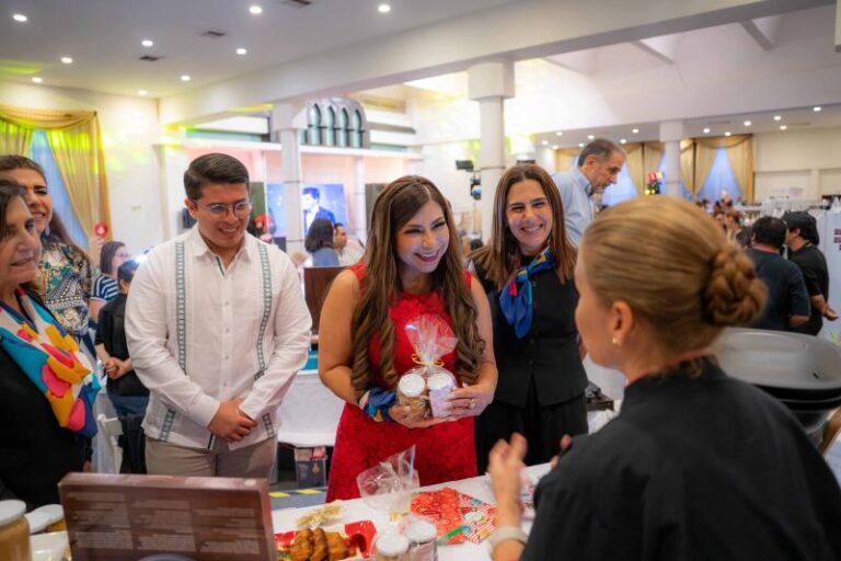 Solidaridad de Yucatán se une por la niñez en el Trendy Market Bazar a favor de Casa Otoch