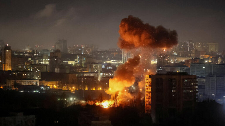 Rusia lanza ataque masivo contra Kiev y varias regiones