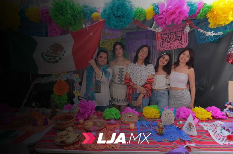 2 mil estudiantes del Centro de Educación Media de la UAA celebran la riqueza cultural de México