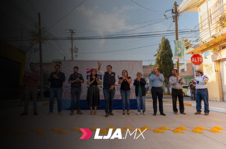 Inaugura gobierno municipal de Jesús María la calle Arroyo Grande en Los Arroyitos