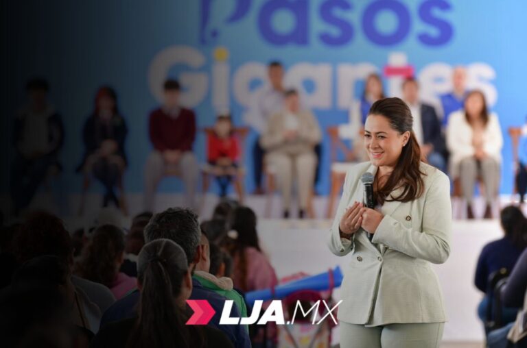 Gobernadora concluye entrega de más de 11 mil becas en todo el estado de Aguascalientes