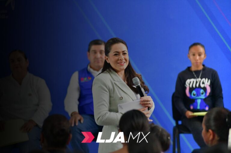 Teresa Jiménez entregó mobiliario para comedores escolares y comunitarios en Aguascalientes