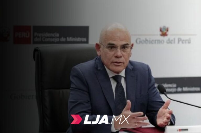 Presidente de Perú amaga con allanar la embajada de México