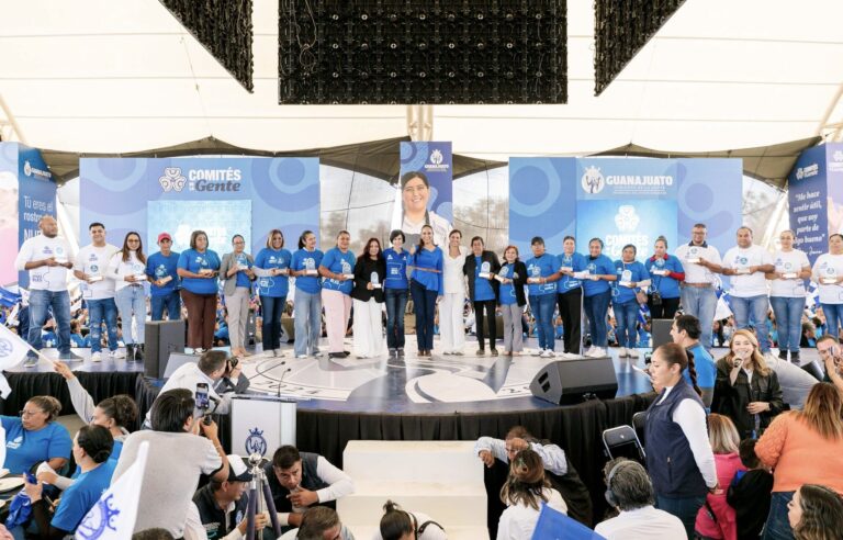 Reconoce Libia Dennise a los Comités de la Gente, por su participación en el desarrollo comunitario de Guanajuato
