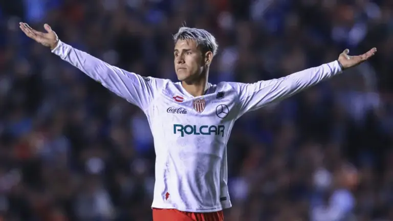 “Chicote” Calderón: El lateral que conquistó la Liga MX