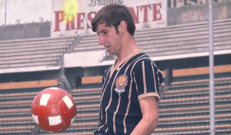 Enrique “El Cyrano” Borja: El goleador de altura y carisma que dejó huella en el fútbol mexicano