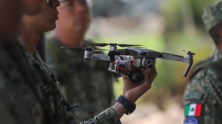 Aviones, drones y radares: el nuevo blindaje militar en Michoacán
