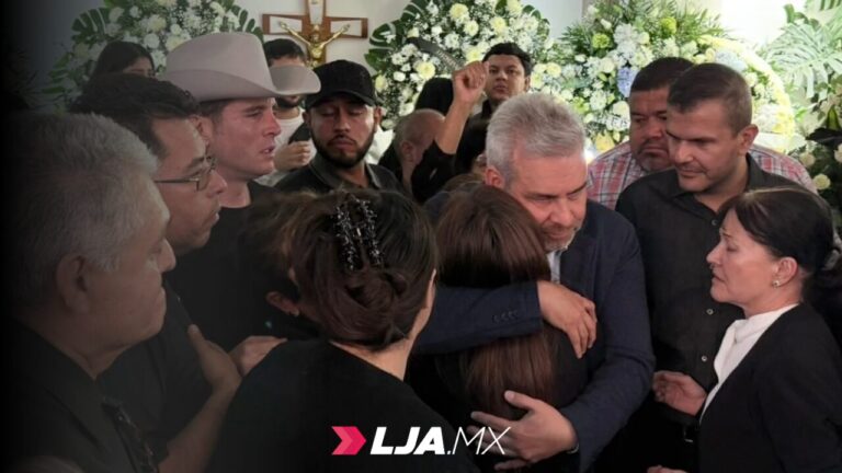 Abuchean y corren al gobernador de Michoacán del funeral de Carlos Manzo
