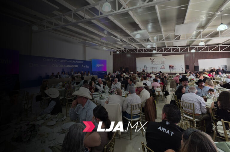 La Gobernadora de Aguascalientes Teresa Jiménez se reúne con ganaderos