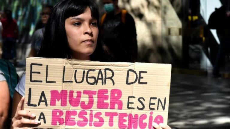 ¿Qué leyes ha impulsado el movimiento feminista en América Latina los últimos años?