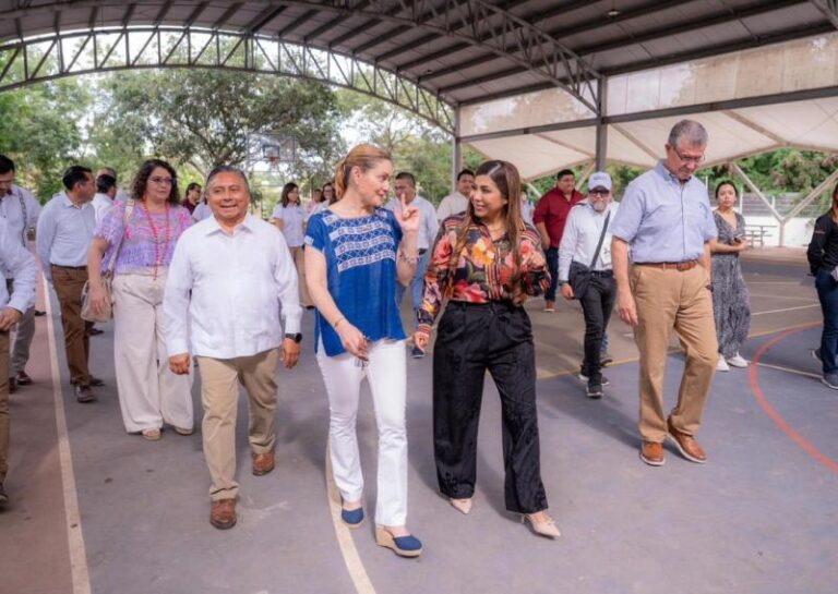 Supervisan avances del modelo Hábitats Educativos en escuelas de Kanasín, Yucatán