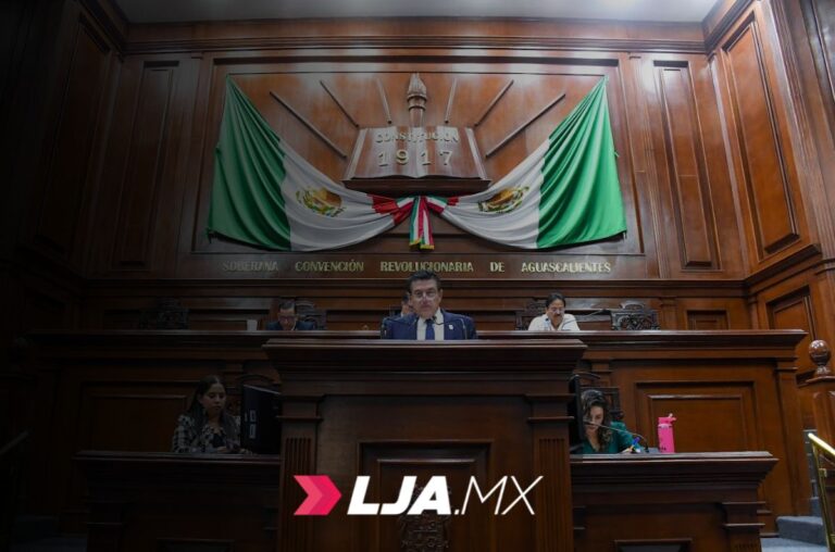 Ante el Congreso de Aguascalientes compareció el titular de la Sefi para análisis del Paquete Económico 2026