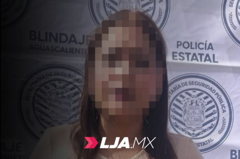 Detienen a presunta integrante de banda de defraudadores por compra-venta de vehículos