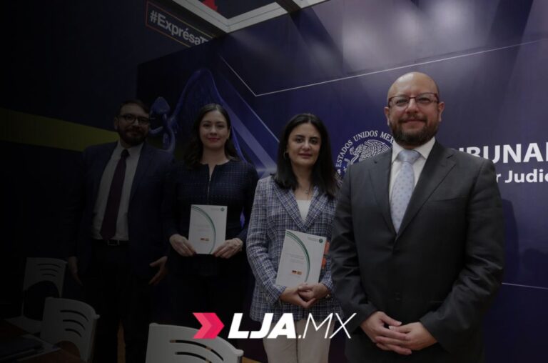 TEPJF presentó en la FIL dos libros