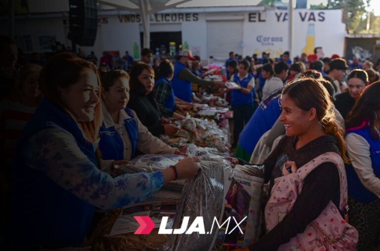 Teresa Jiménez celebra la Navidad con familias de Asientos y El Llano en Aguascalientes