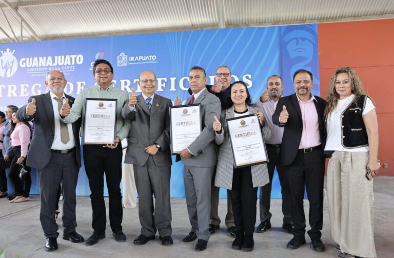 En Guanajuato, Universidad SABES recibe distintivo de Responsabilidad Socio-Laboral