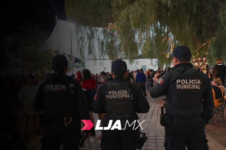 Cuerpos de seguridad de Jesús María presentes en la Caravana Navideña 2025