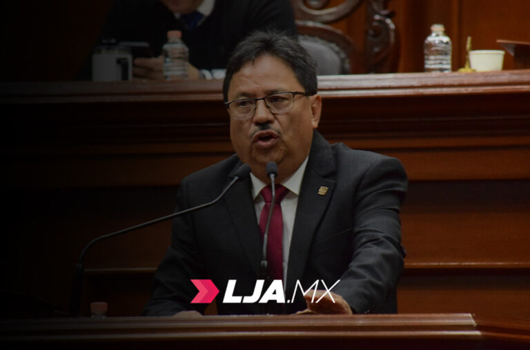 Proponen castigar el abuso financiero contra mujeres en Aguascalientes