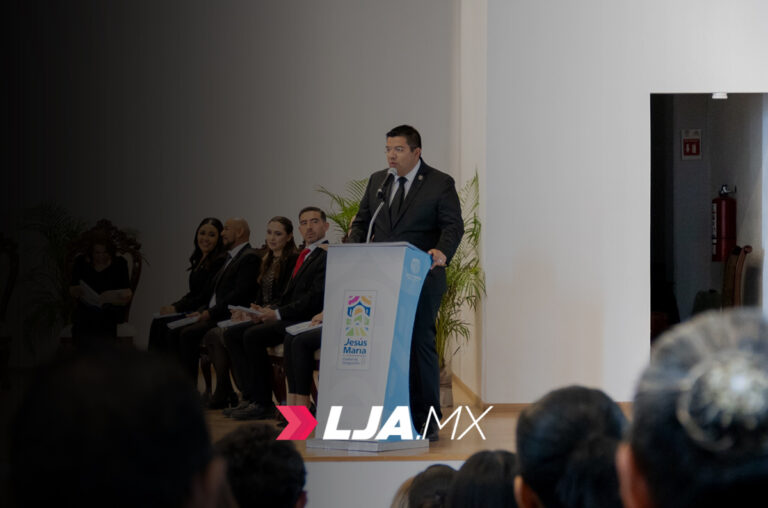 Alcalde de Jesús María César Medina entrega su Primer Informe de Gobierno en sesión solemne de cabildo