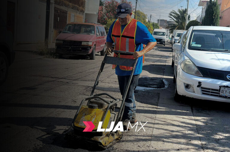 Municipio de Aguascalientes refuerza labores diarias de bacheo en distintos puntos de la ciudad