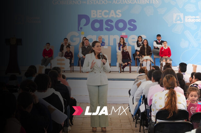 A lo largo del año, se entregaron 16 mil becas en el estado de Aguascalientes