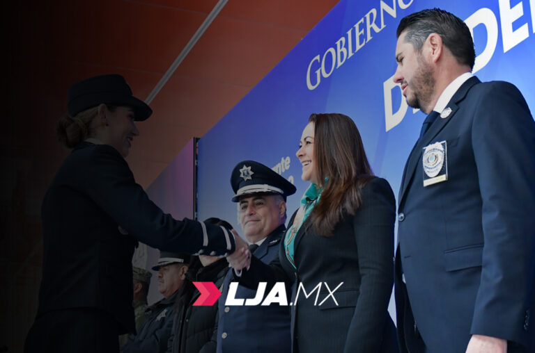 La gobernadora de Aguascalientes Teresa Jiménez reconoce a policías y anuncia aumento salarial, más patrullas y equipamiento para 2026