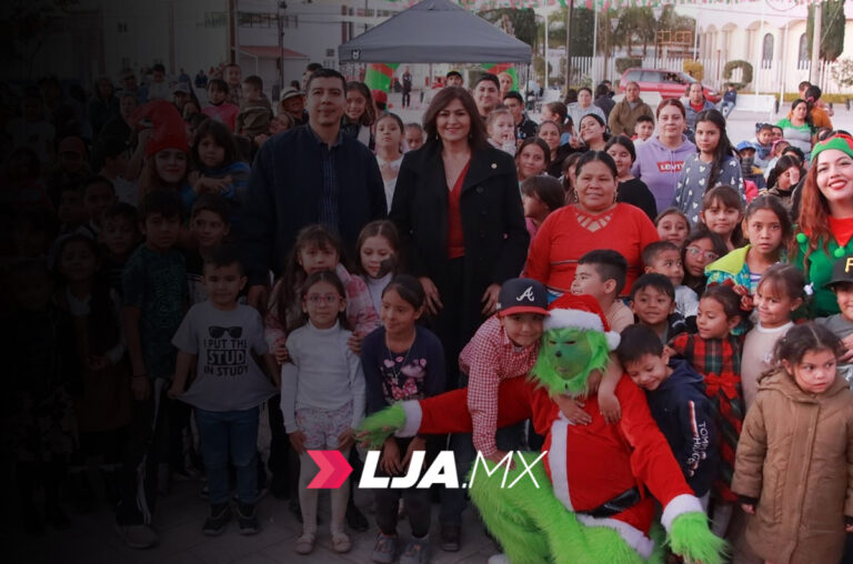 Nora Ruvalcaba llama a la paz y la unidad durante posadas con familias de Aguascalientes